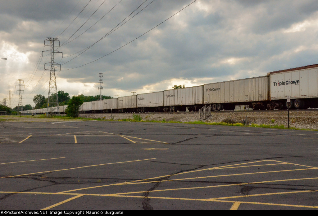 TCSZ Roadrailers in the yard